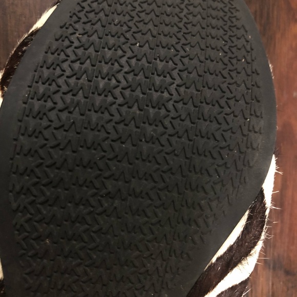 Michael Kors size 7 zebra flats - Picture 4 of 5
